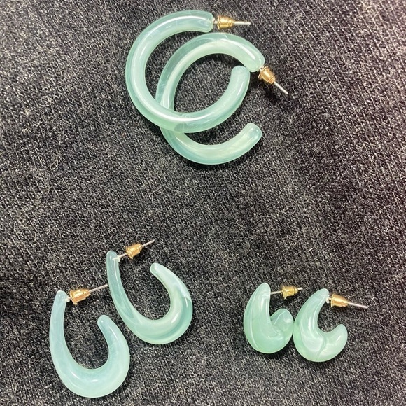 3 Pair Hoop Drop Earrings Seafoam Green Plastic with Metal Posts - Picture 3 of 11